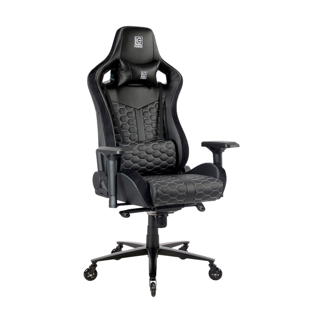 Schuinaanzicht van zwarte Game Hero Kingship gamestoel van hoogwaardig PU-leer met 4D verstelbare armleuningen, ergonomische vorm, uitklapbare voetensteun, suede accenten en rubbere wielen.